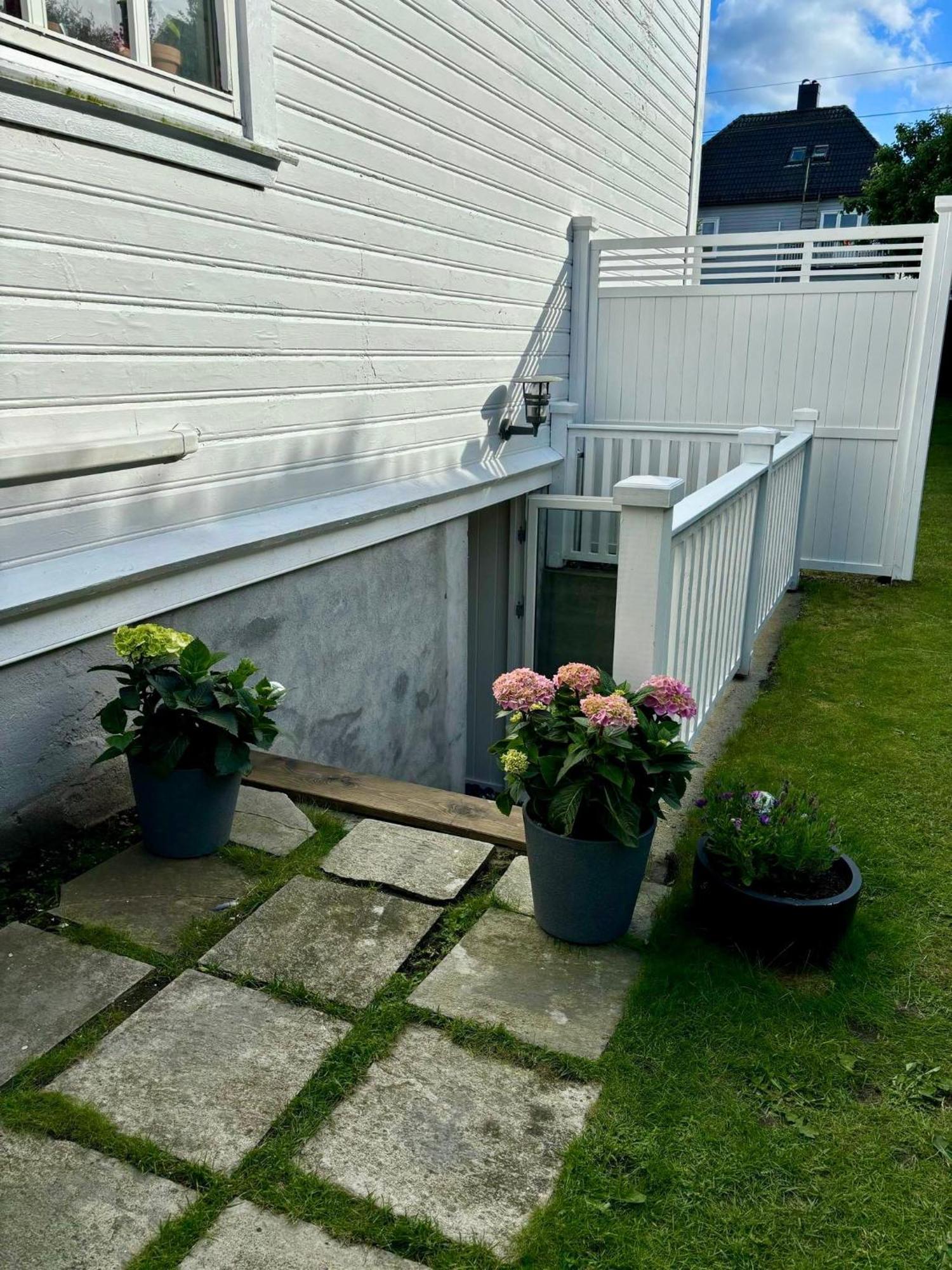 Apartment Down Town With Outside Area In *